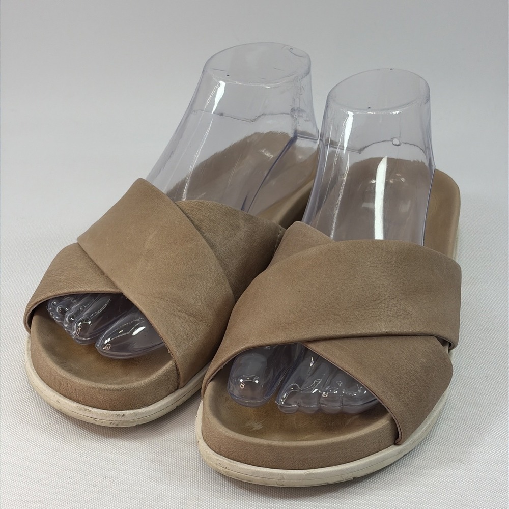 Gentle Souls Kenneth Cole River Leather Sandals 8M Comfort Brown Slip On Slides